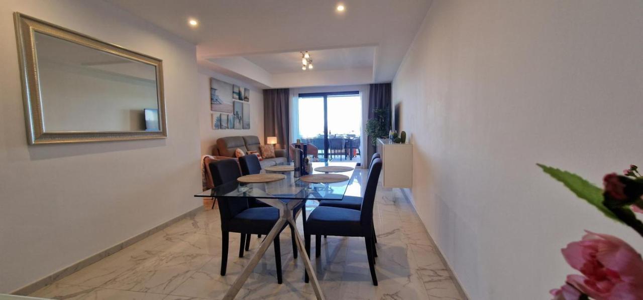 Casares Del Mar Luxury Apartment มาลากา ภายนอก รูปภาพ