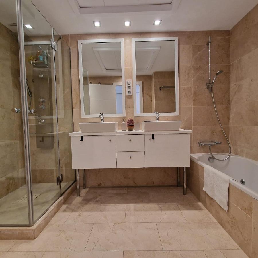 Casares Del Mar Luxury Apartment มาลากา ภายนอก รูปภาพ