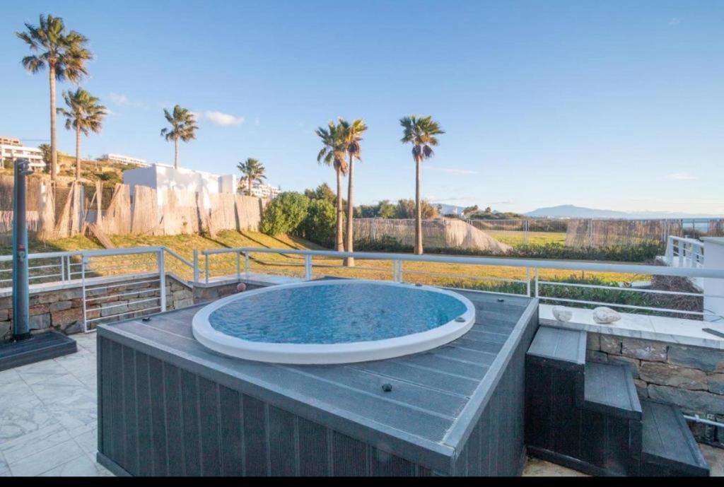 Casares Del Mar Luxury Apartment มาลากา ภายนอก รูปภาพ