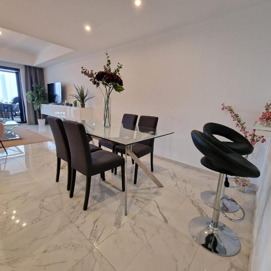 Casares Del Mar Luxury Apartment มาลากา ภายนอก รูปภาพ