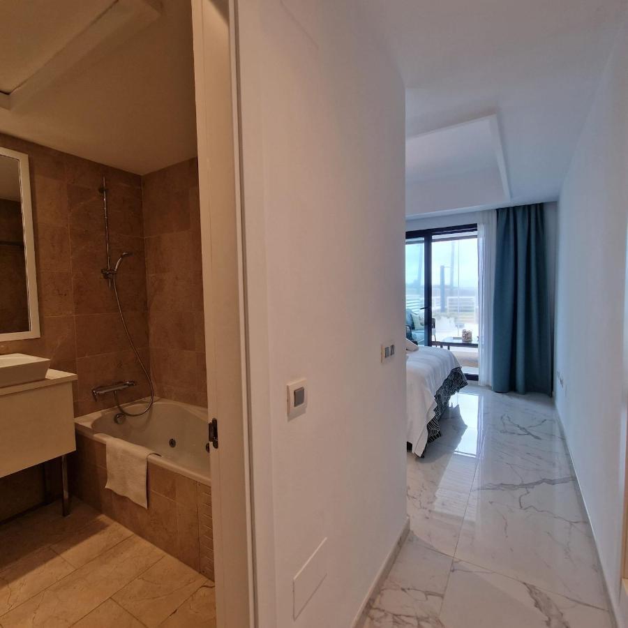 Casares Del Mar Luxury Apartment มาลากา ภายนอก รูปภาพ